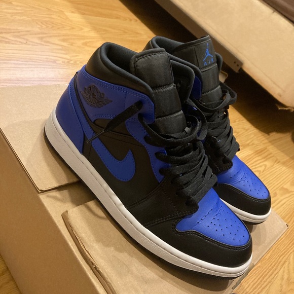 Air Jordan 1 Royal Blue - Picture 3 of 8